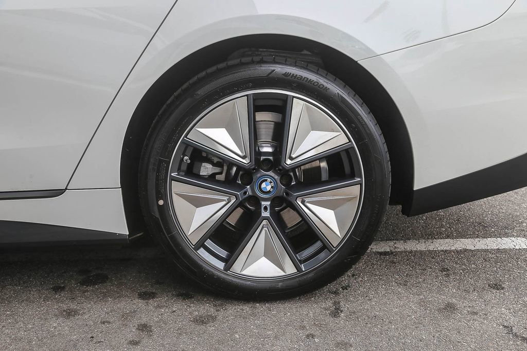 Certified 2023 BMW i4 eDrive35 RWD image 8
