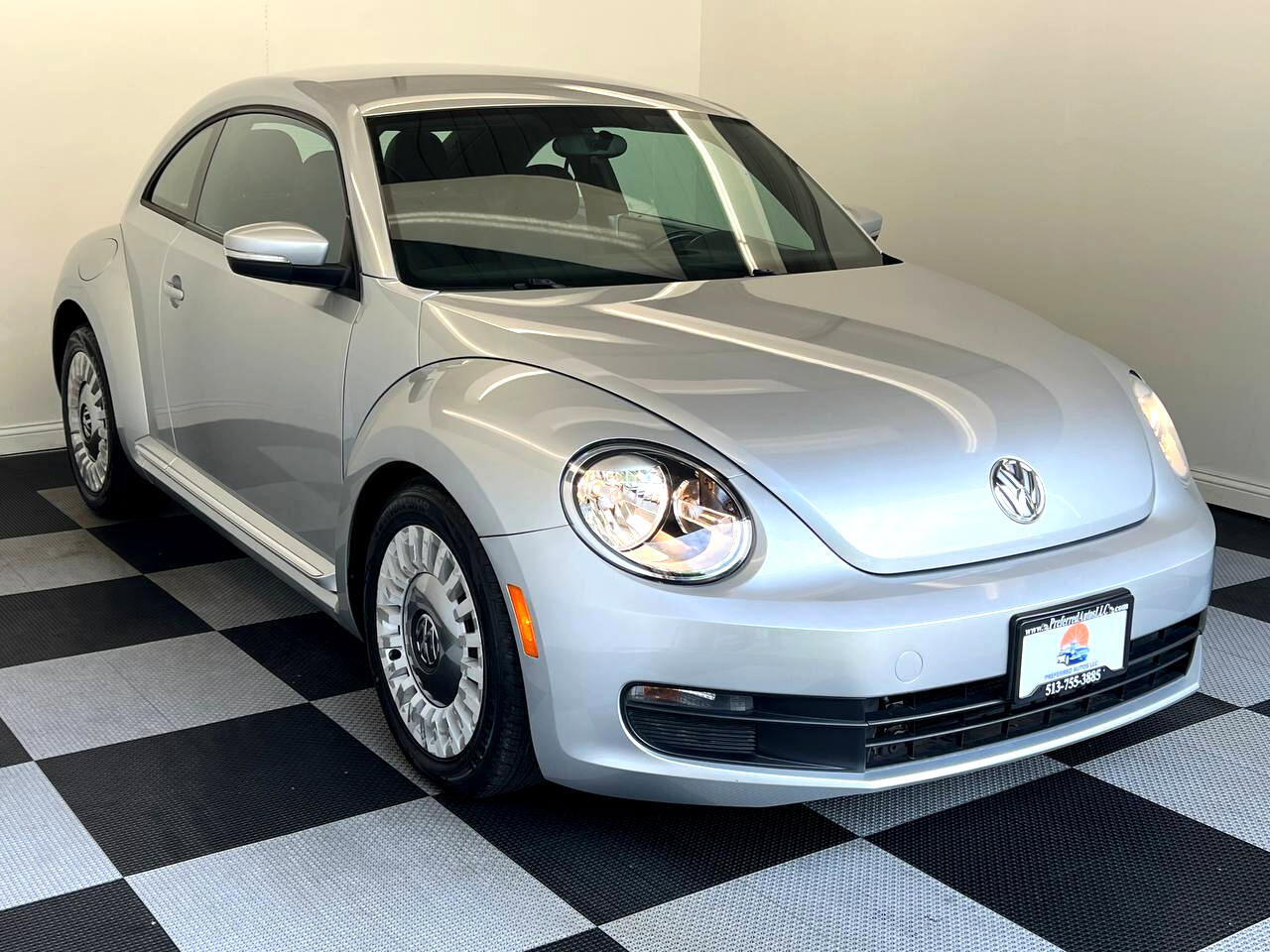 Used 2013 Volkswagen Beetle 2.5 image 3