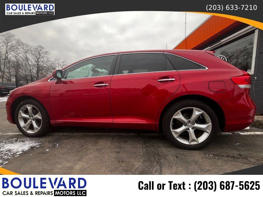 Used 2011 Toyota Venza AWD w/ Comfort Pkg image 7