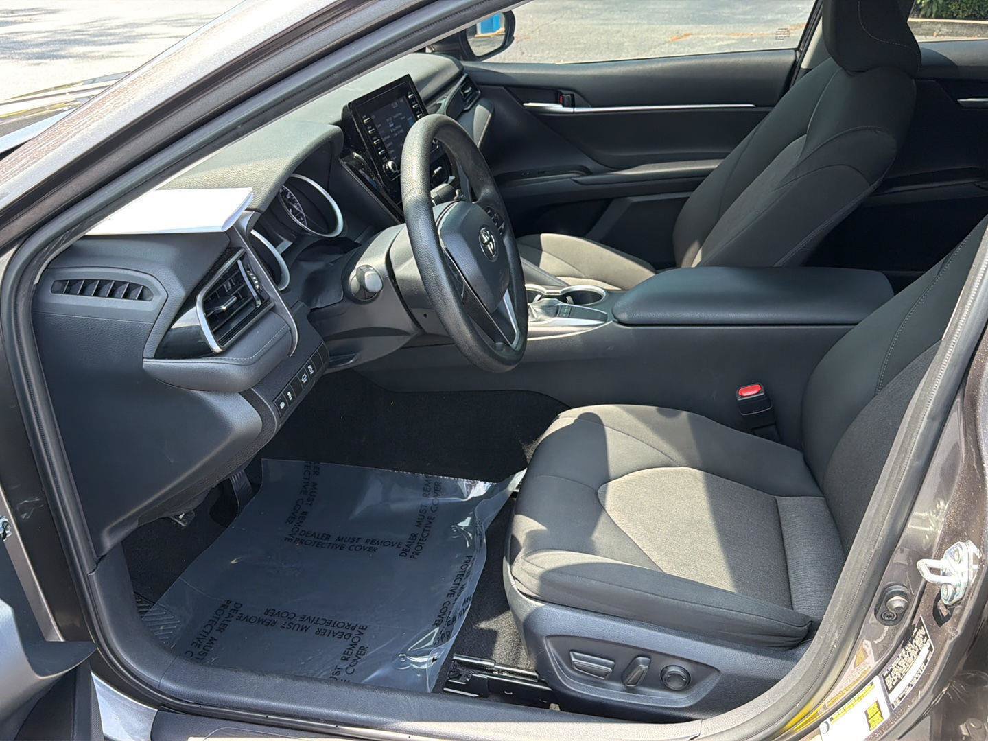 Used 2024 Toyota Camry LE FWD image 18