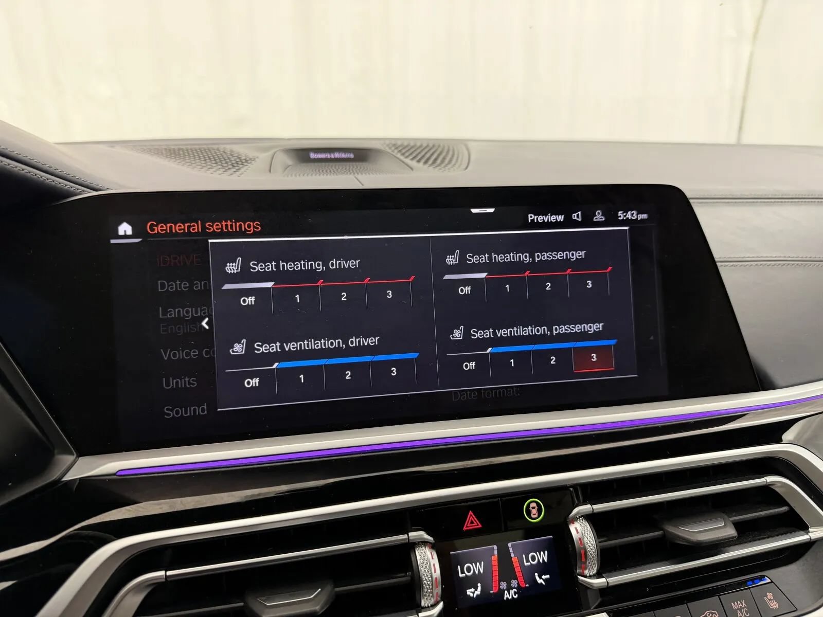 Used 2020 BMW X7 M50i w/ Executive Package AWD/4WD image 38