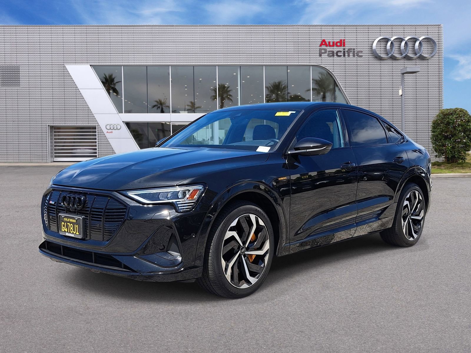 Used 2023 Audi e-tron Premium Plus w/ Premium Plus Package