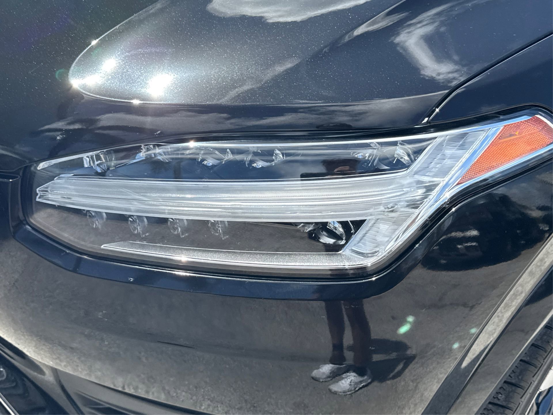 Used 2022 Volvo XC90 T6 Momentum w/ Advanced Package image 16