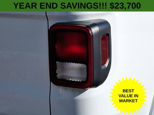 Used 2023 Jeep Gladiator Sport image 11
