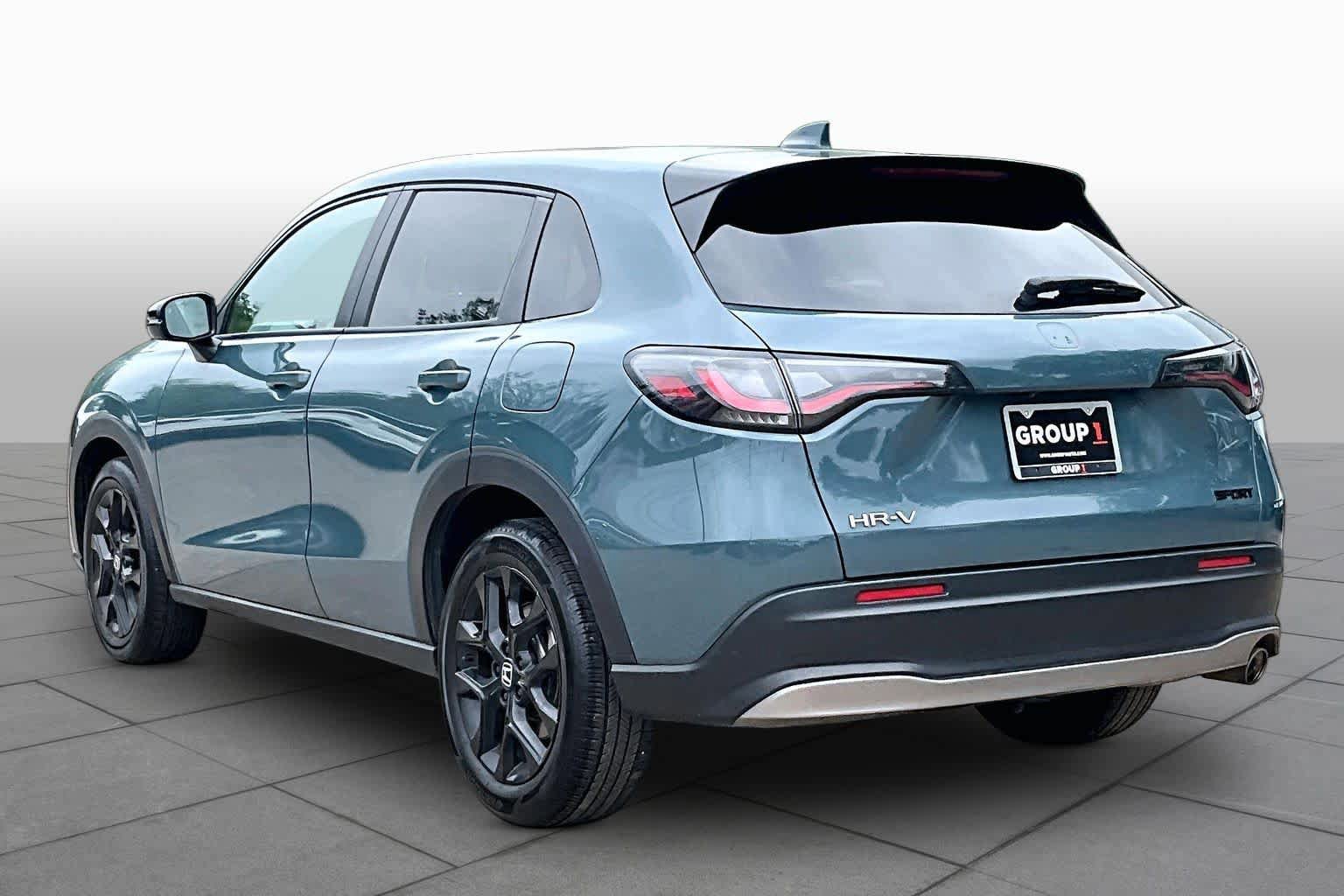Used 2025 Honda HR-V Sport image 12