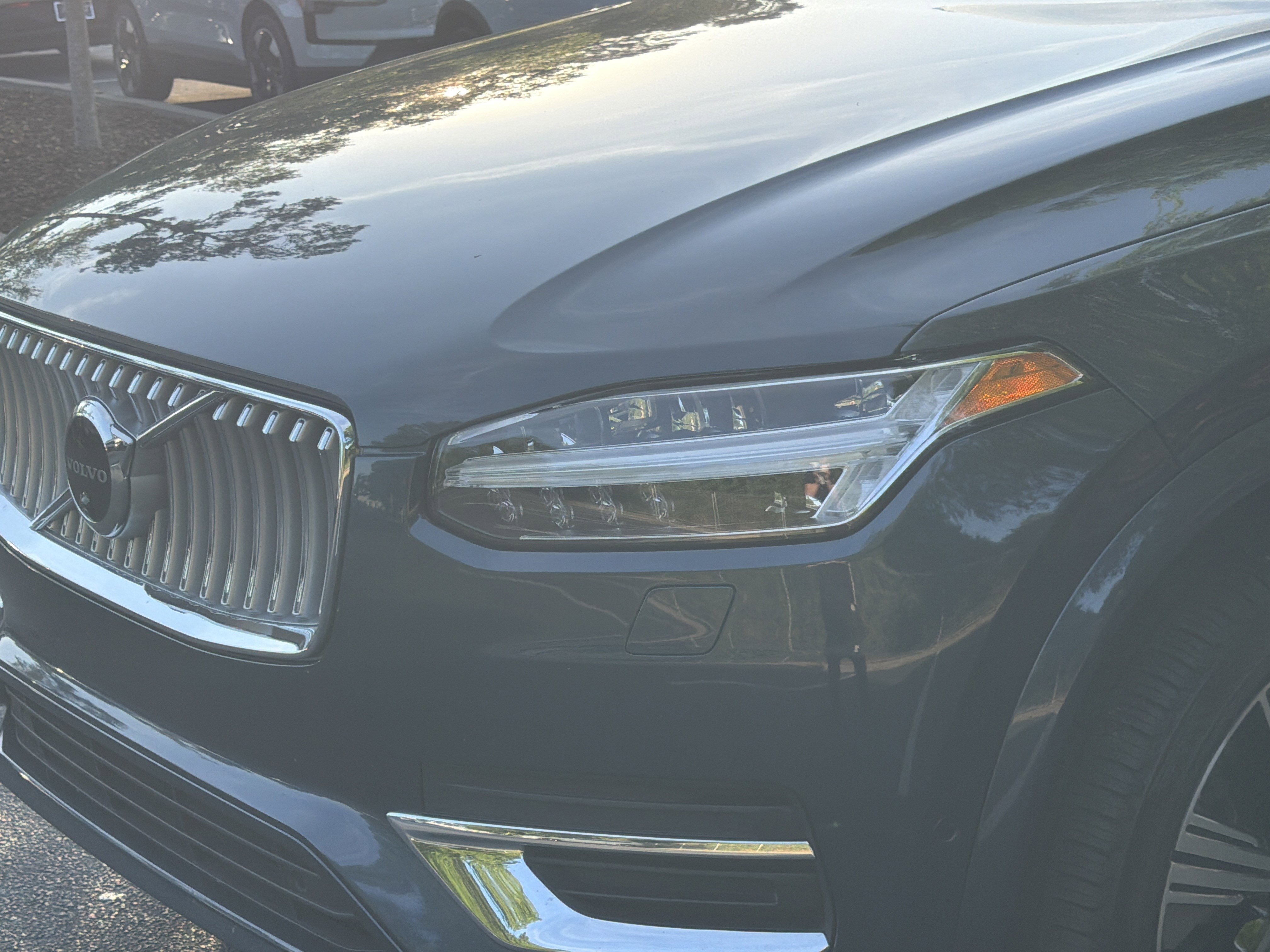 Certified 2024 Volvo XC90 B6 Ultimate w/ Protection Package Premier AWD/4WD image 6