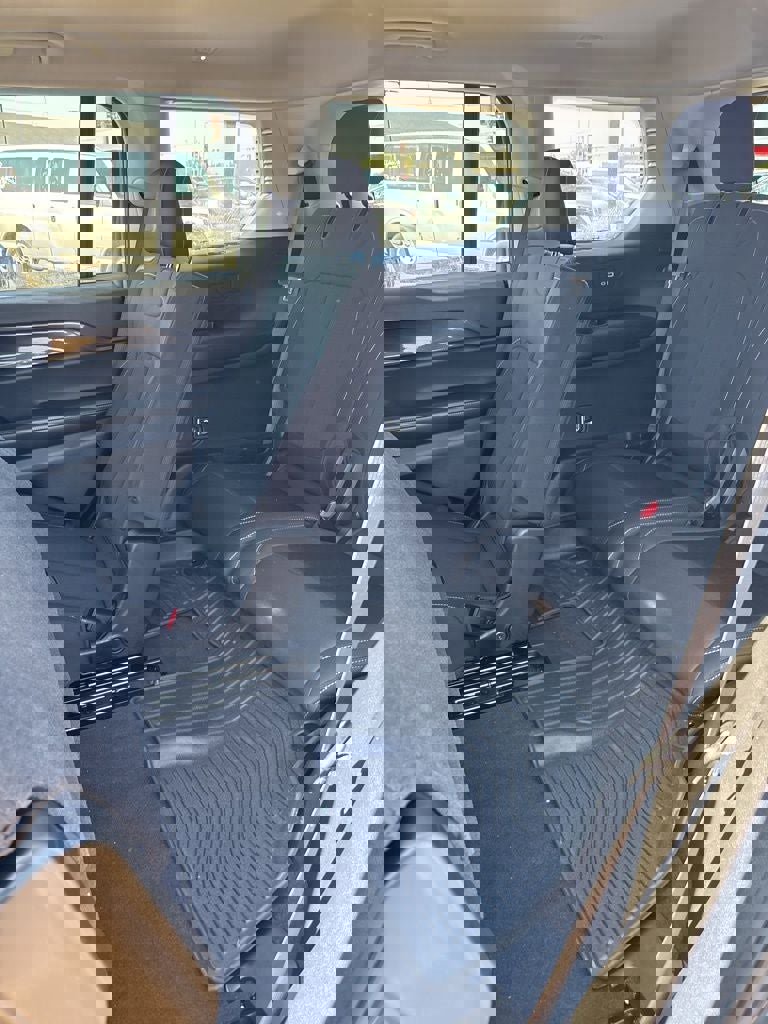 Used 2022 Jeep Grand Cherokee L Laredo w/ Luxury Tech Group I image 27