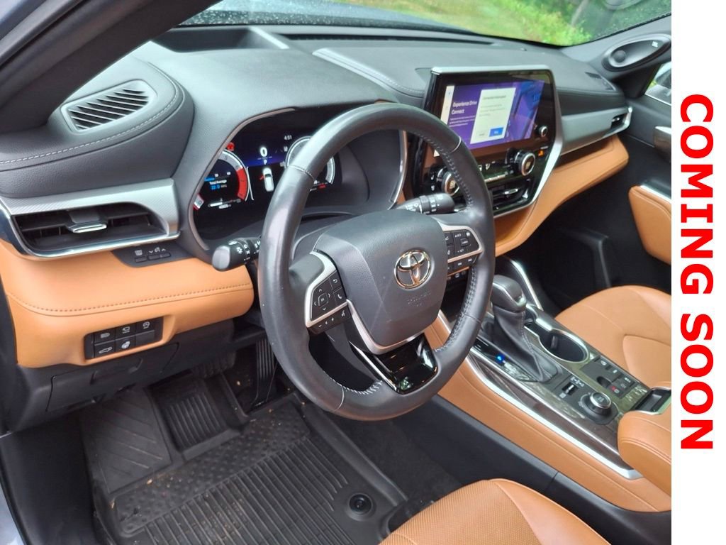 Used 2023 Toyota Highlander Platinum AWD/4WD image 12