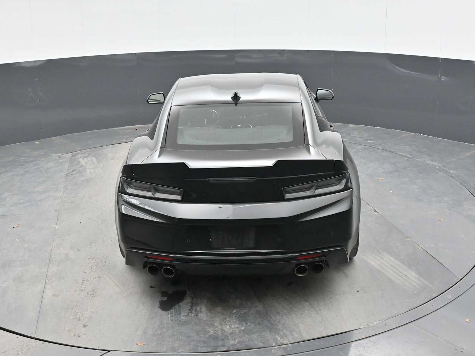 Used 2018 Chevrolet Camaro SS RWD image 22