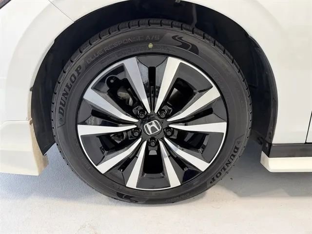 Used 2023 Honda Civic EX-L image 39