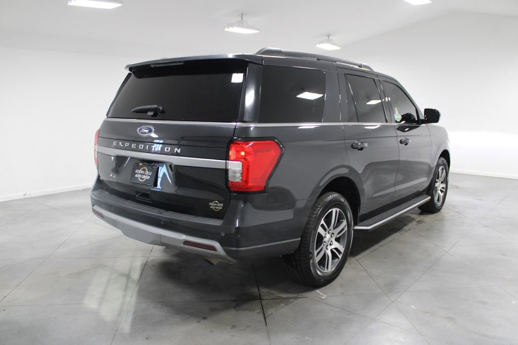 Used 2023 Ford Expedition XLT image 9