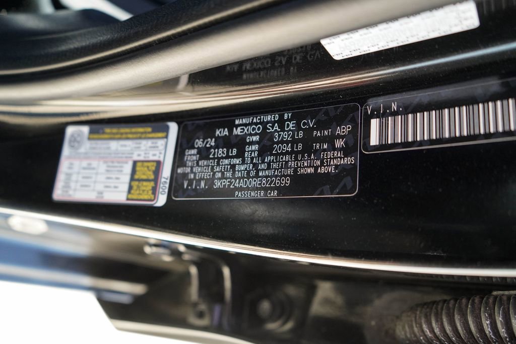 Used 2024 Kia Forte LX image 37