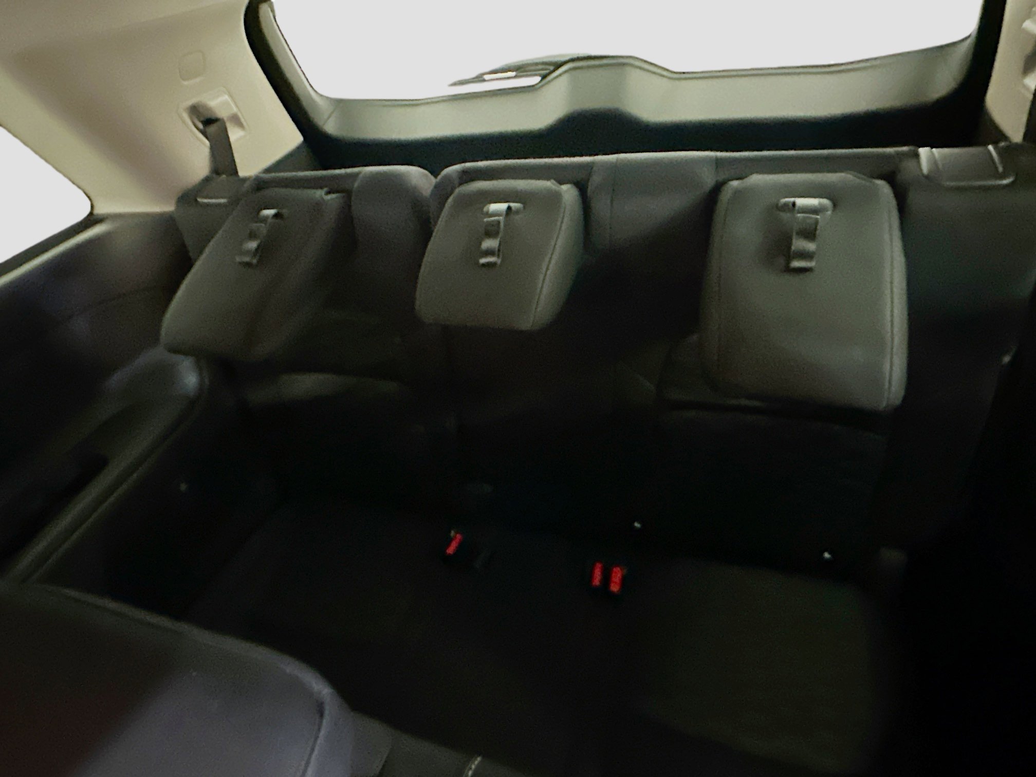 Used 2023 Nissan Pathfinder SV AWD/4WD image 29