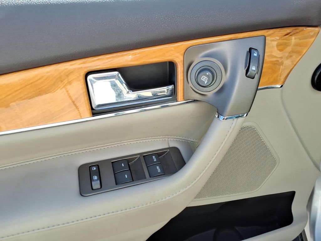 Used 2014 Lincoln MKX AWD w/ Equipment Group 101A image 11