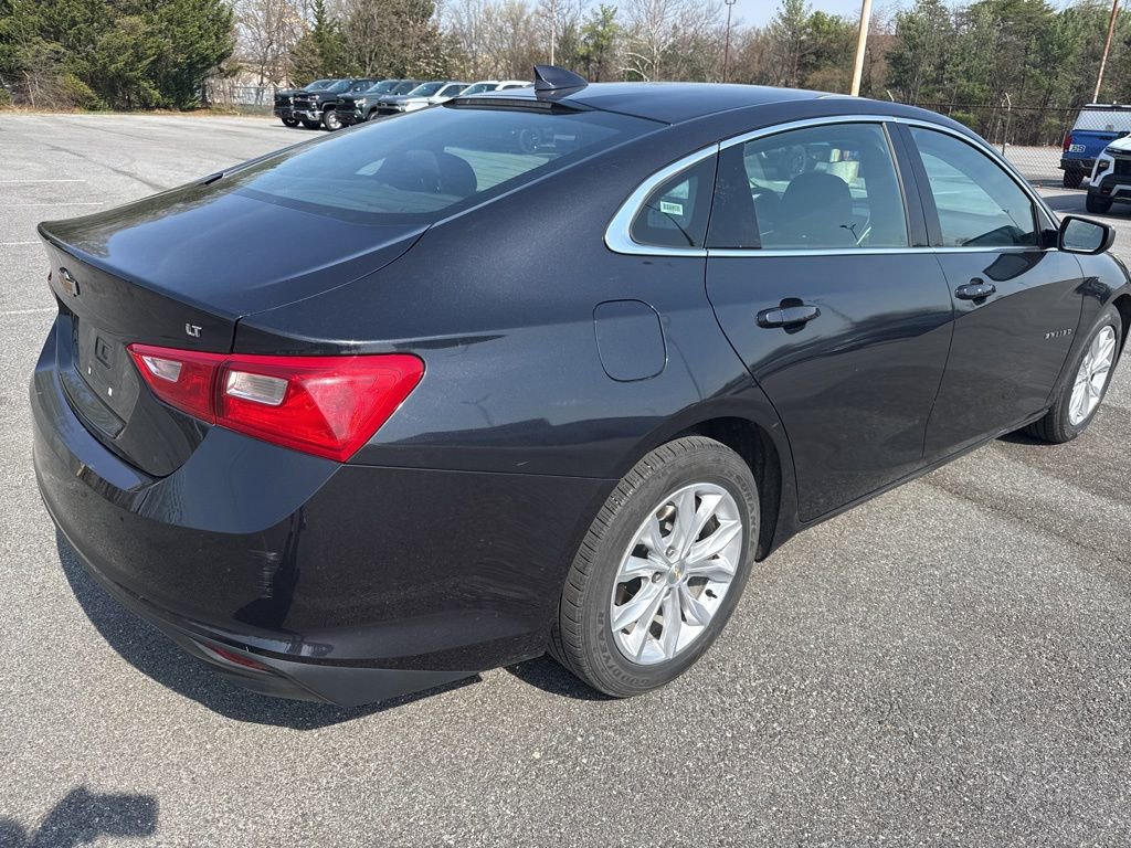 Used 2023 Chevrolet Malibu LT image 3