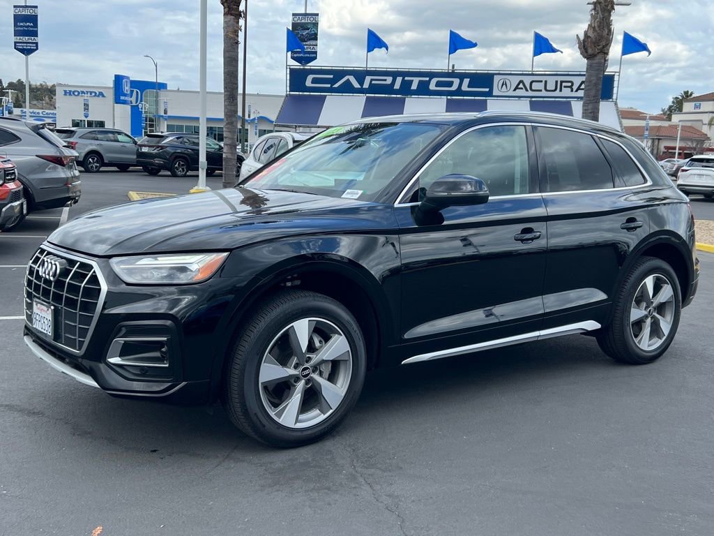 Used 2023 Audi Q5 2.0T Premium w/ Convenience Package image 4