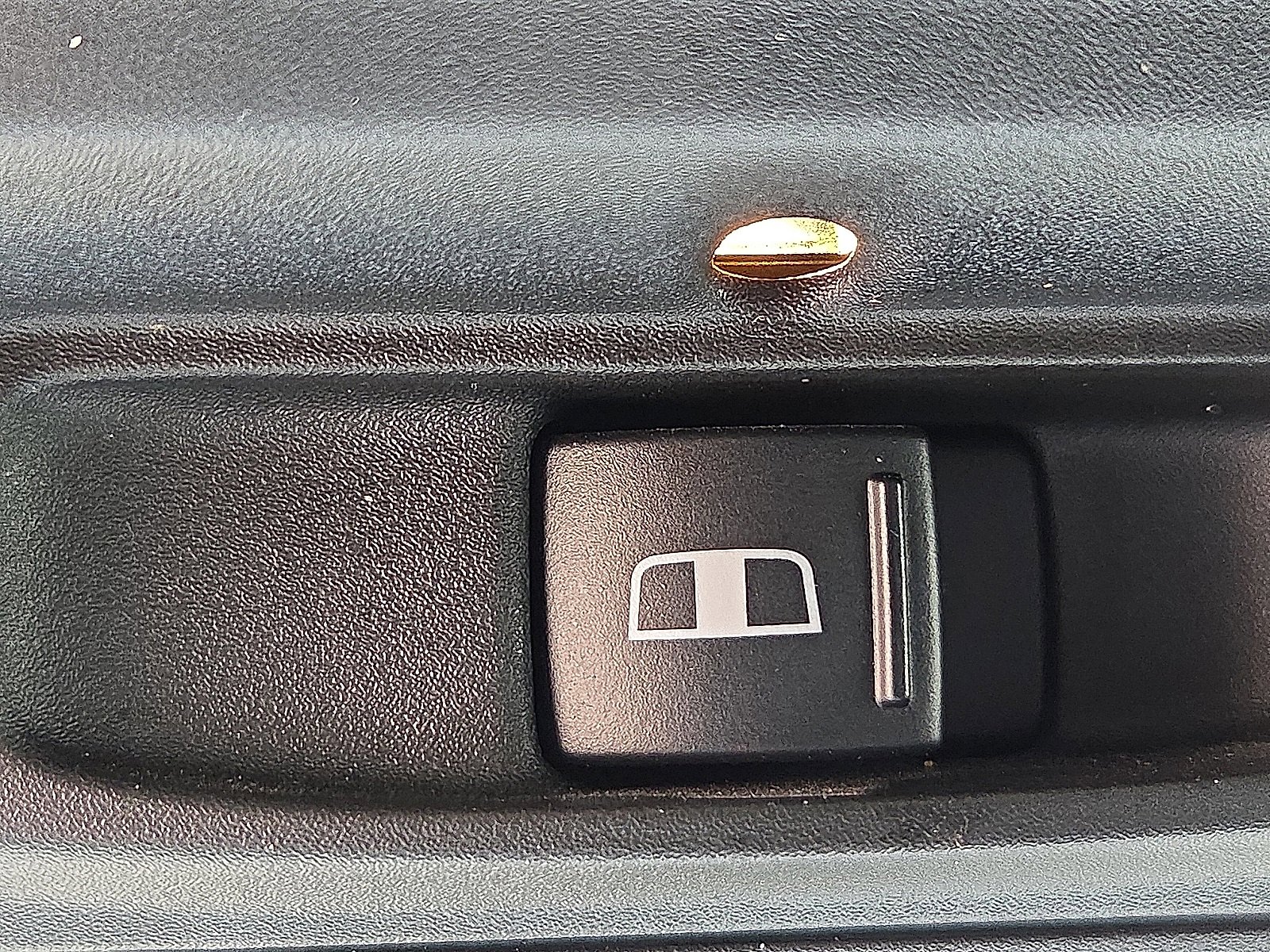 Used 2017 RAM 1500 Laramie w/ Convenience Group image 19