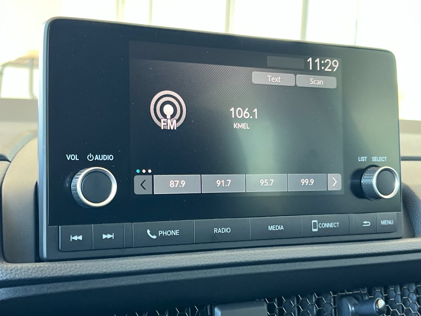 Used 2025 Honda CR-V EX image 18