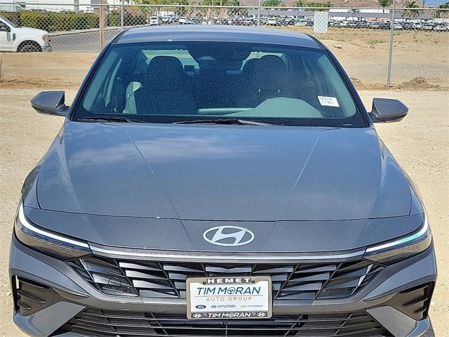 New 2025 Hyundai Elantra SE w/ Cargo Package image 21