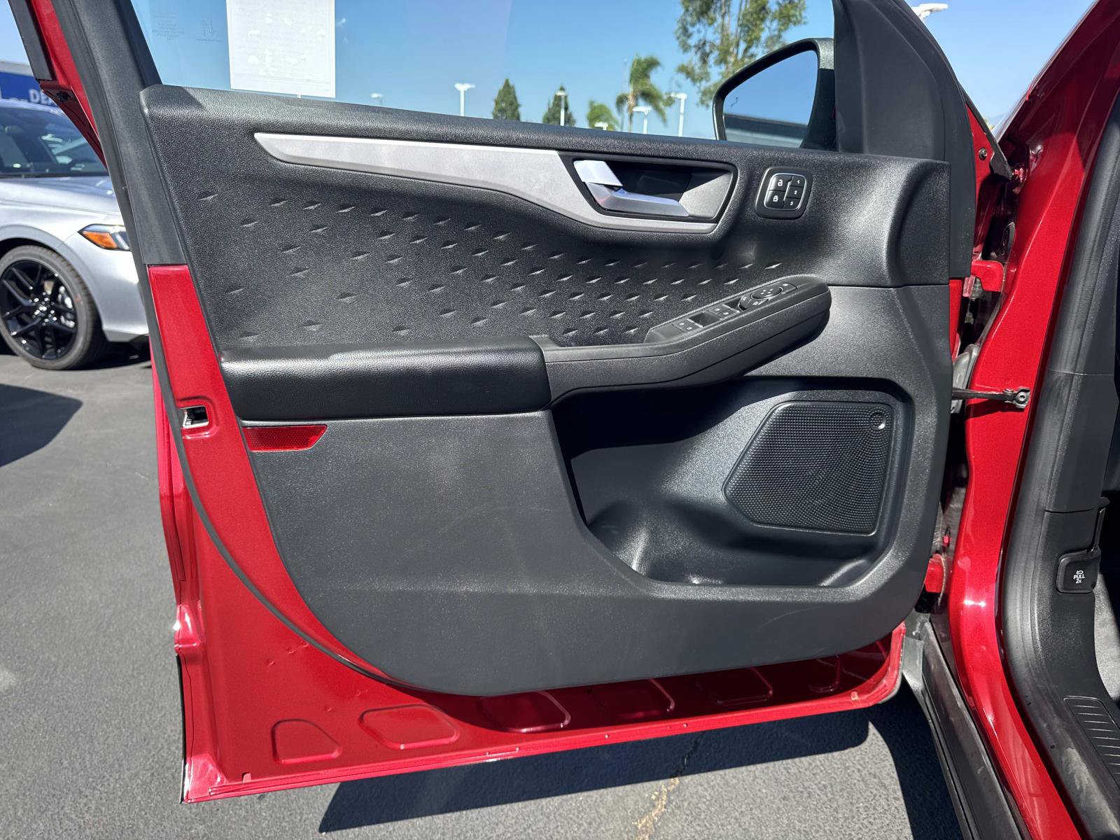 Used 2020 Ford Escape SEL FWD image 21