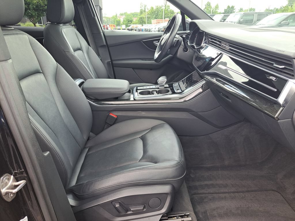 Used 2021 Audi Q7 3.0T Premium Plus w/ Premium Plus Package AWD/4WD image 33