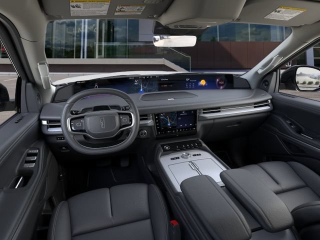 New 2026 Lincoln Navigator Premiere AWD/4WD image 8
