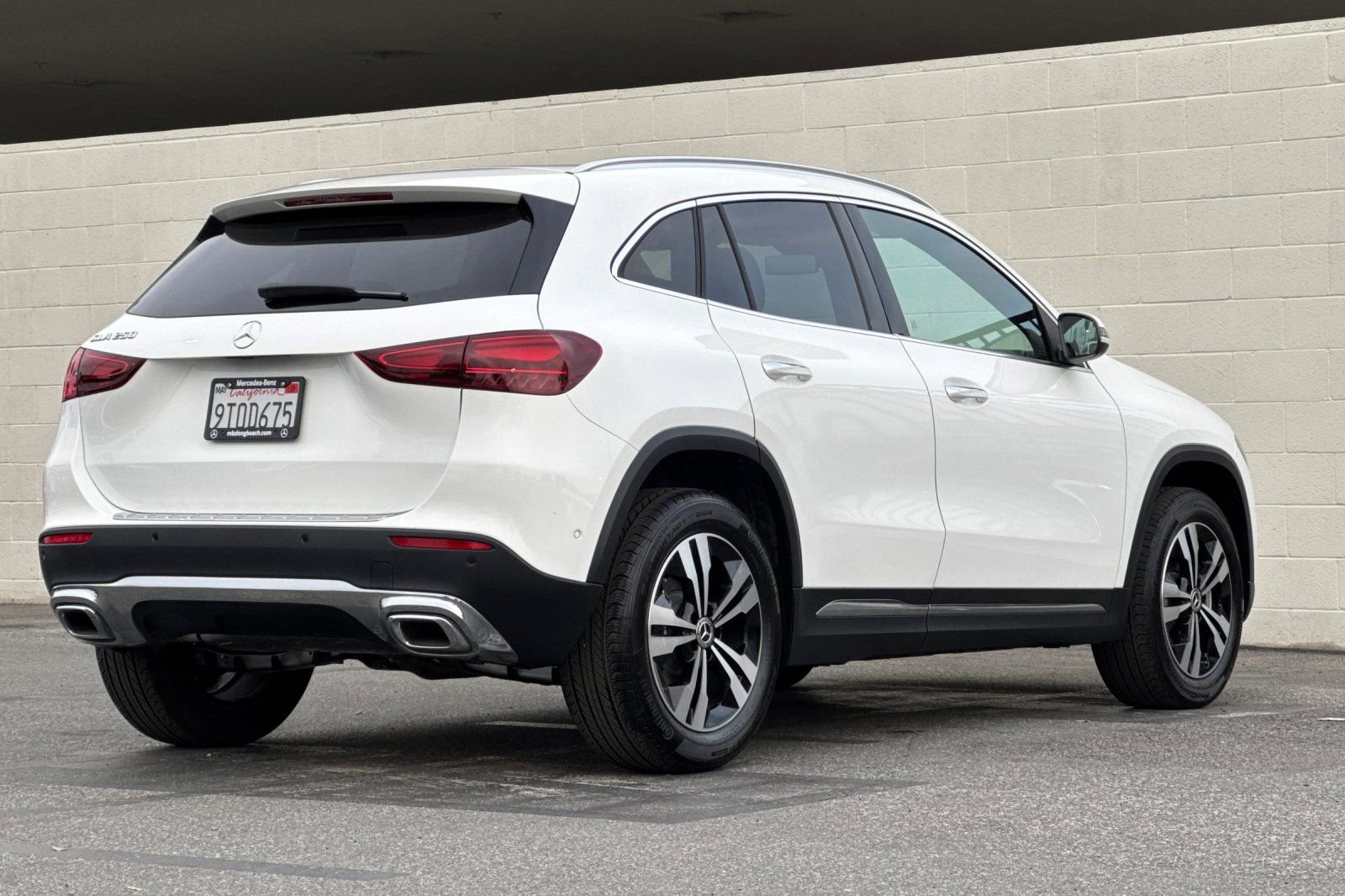 Certified 2025 Mercedes-Benz GLA 250 image 4