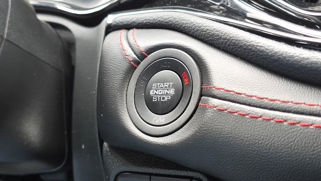 Used 2025 Dodge Durango R/T image 38