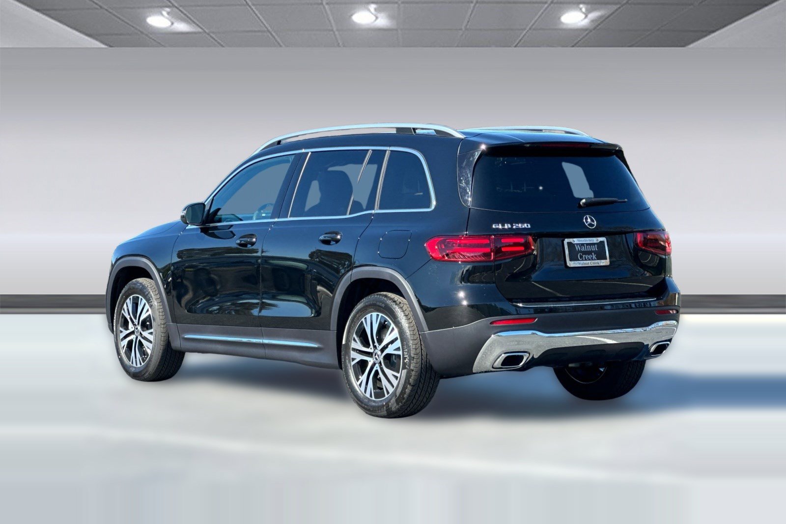New 2026 Mercedes-Benz GLB 250 image 3