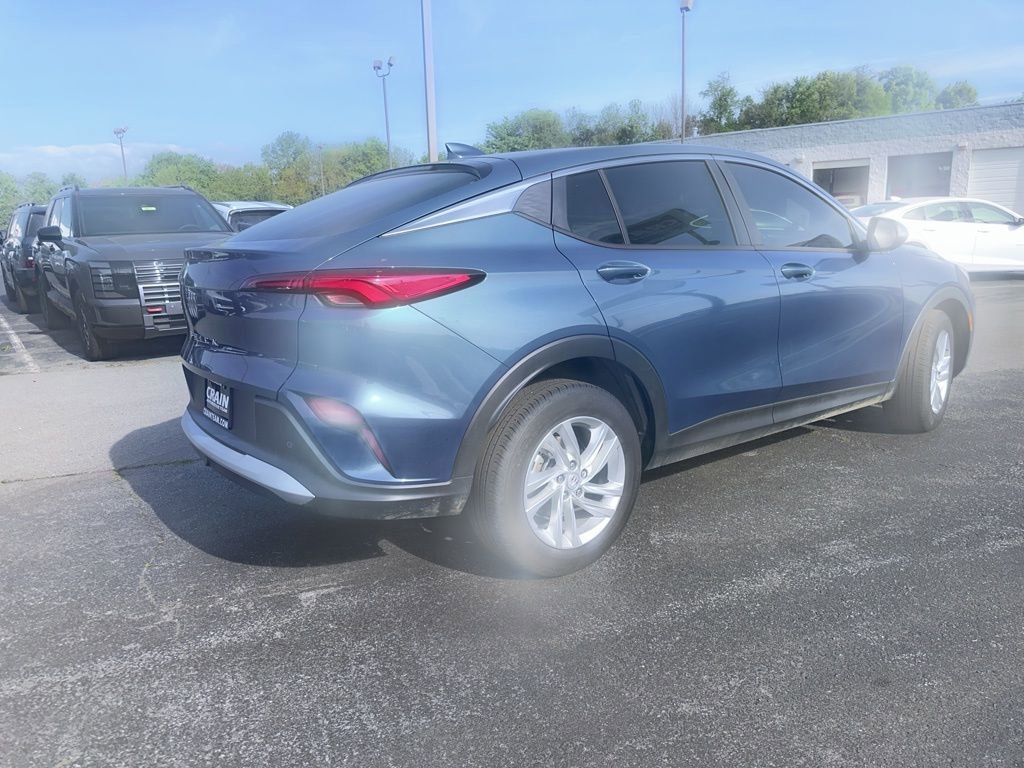 Used 2025 Buick Envista Preferred image 4