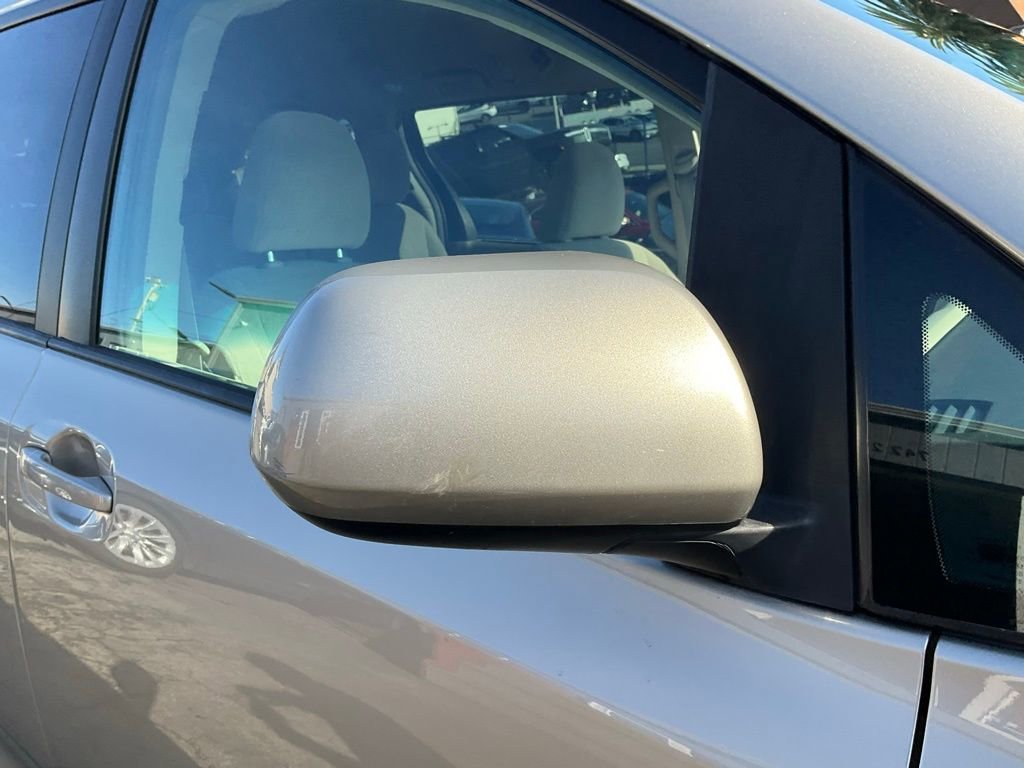 Used 2015 Toyota Sienna LE image 75