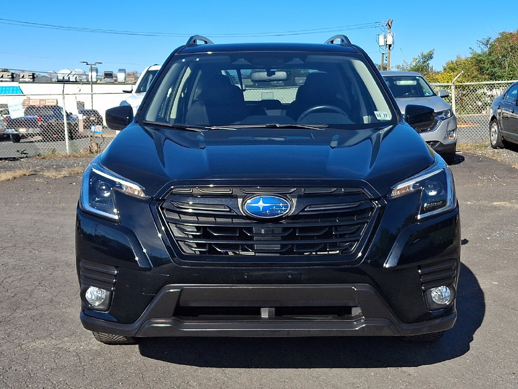 Used 2022 Subaru Forester Premium AWD/4WD image 5