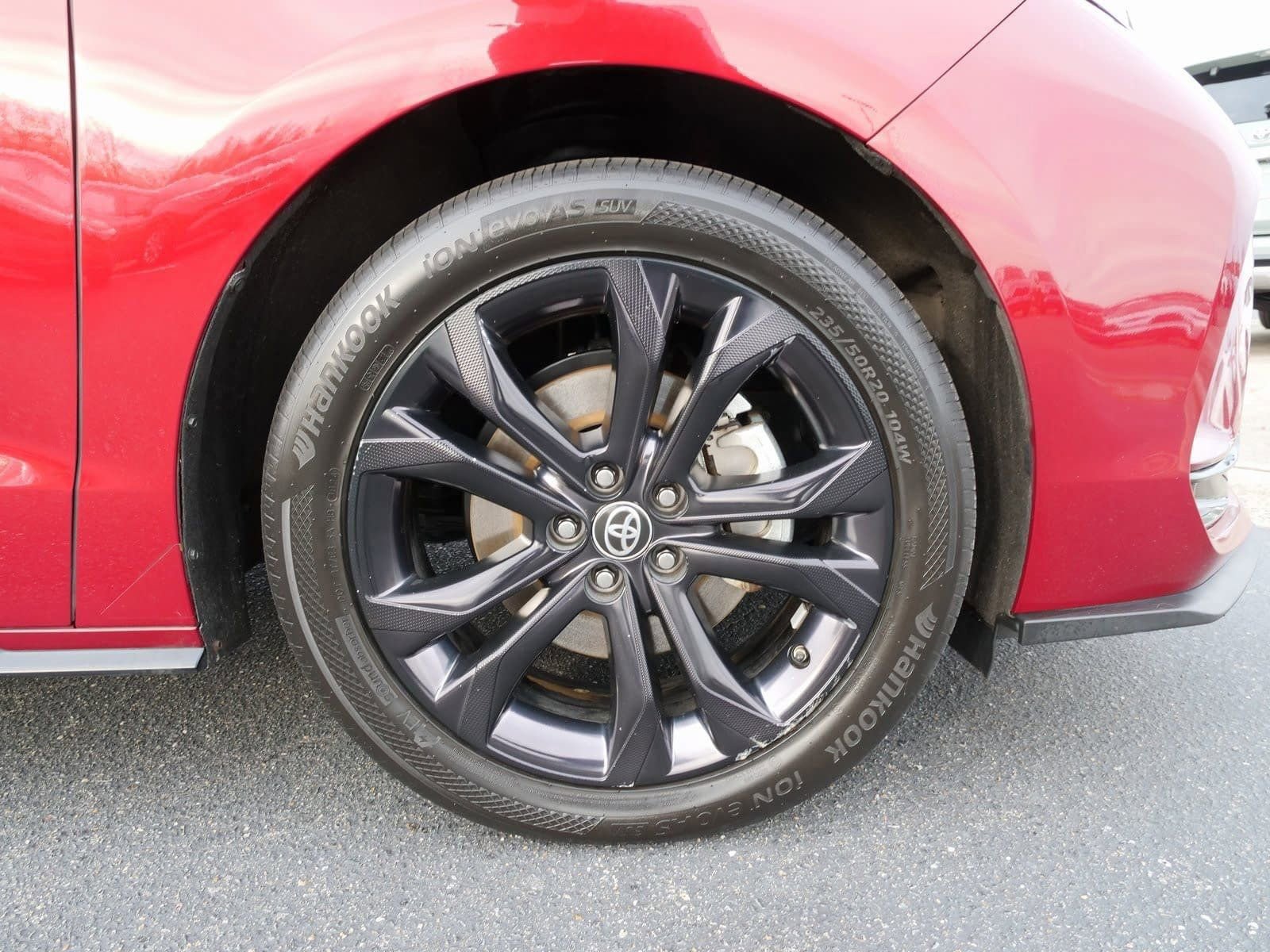 Used 2023 Toyota Sienna XSE image 10