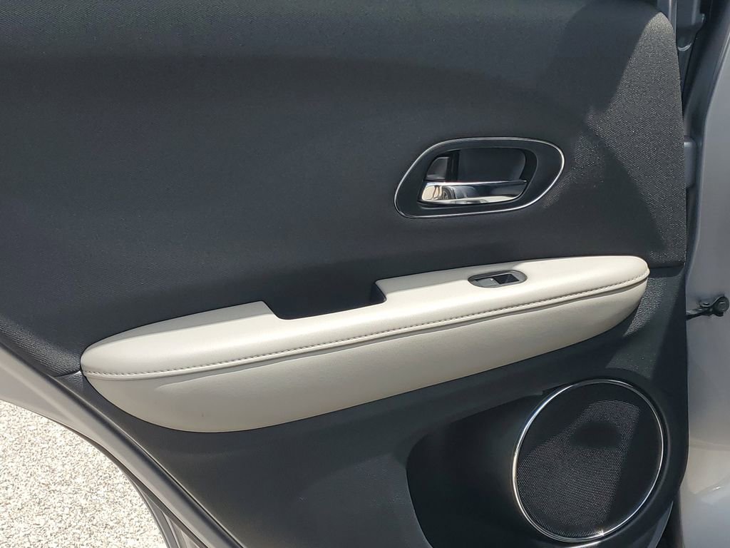Used 2021 Honda HR-V EX image 13