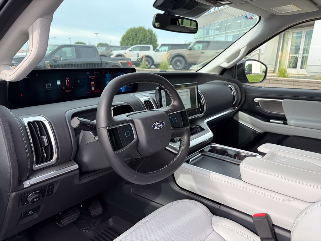 New 2027 Ford Expedition Platinum AWD/4WD image 9