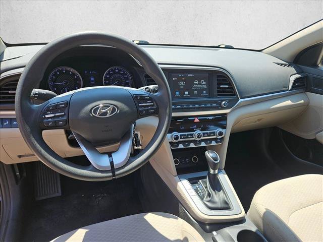 Used 2020 Hyundai Elantra SEL w/ Cargo Package (C1) FWD image 17