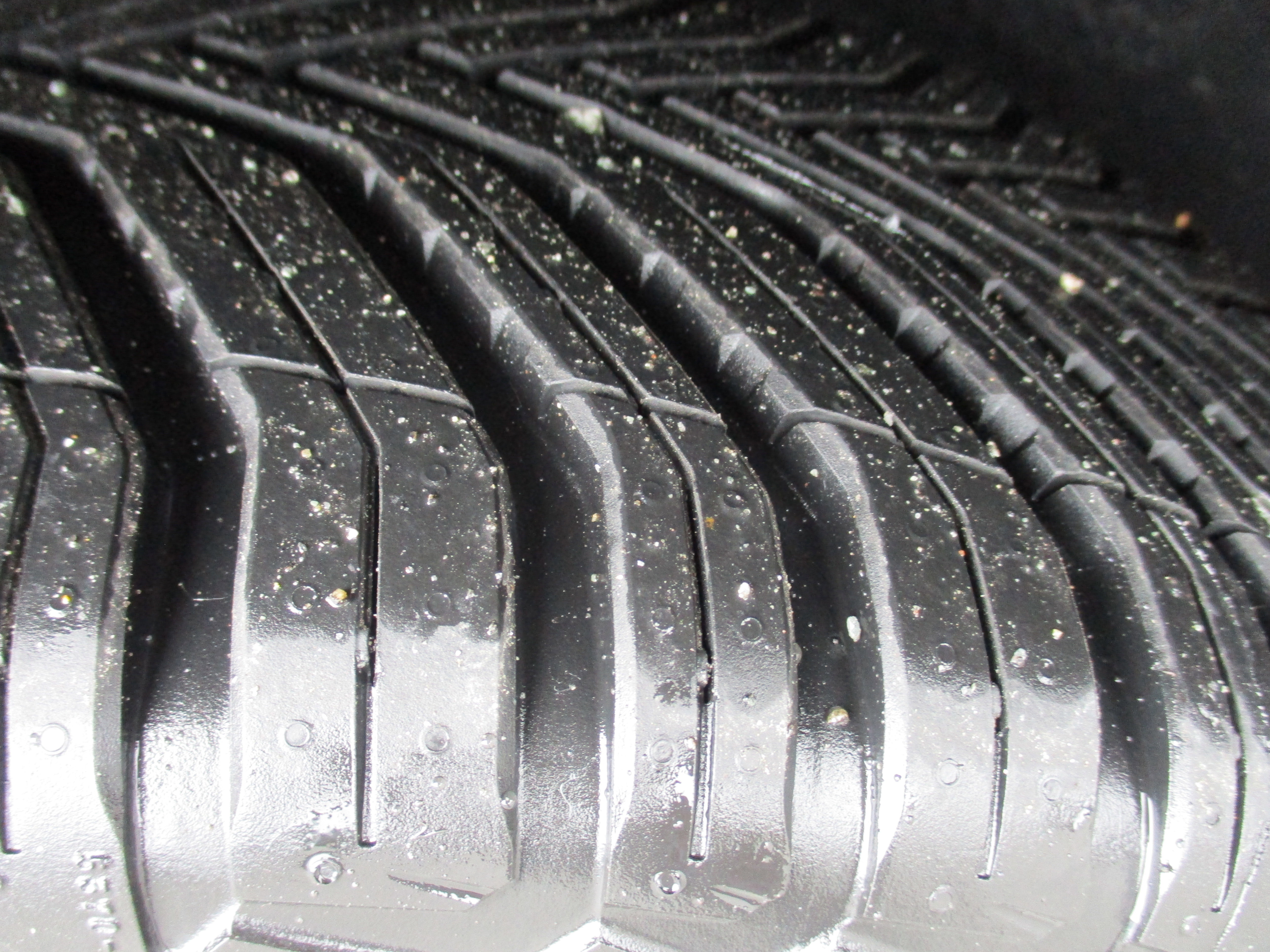 Used 2020 Volvo V60 T5 Cross Country image 9