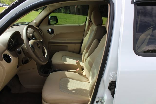 Used 2006 Chevrolet HHR LT FWD image 20