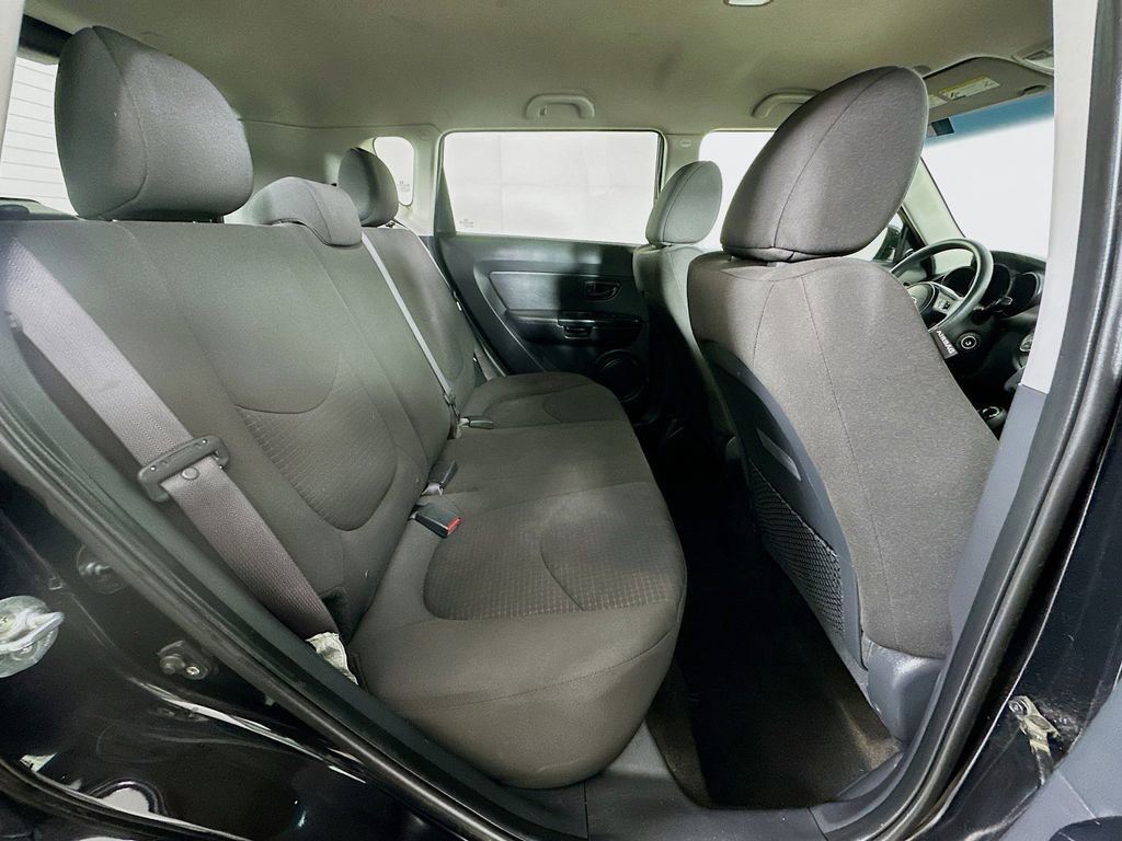 Used 2013 Kia Soul image 9