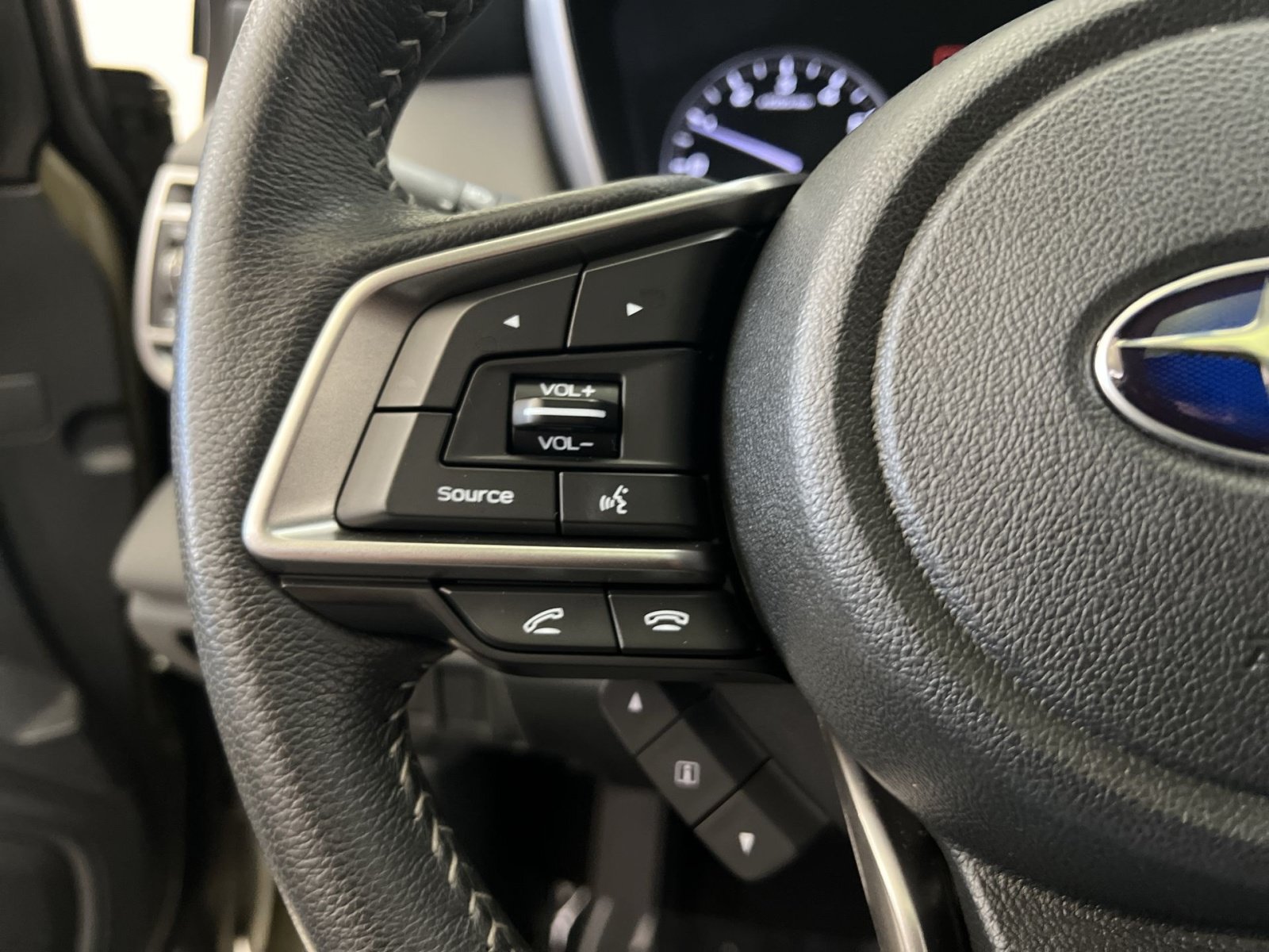 Used 2020 Subaru Outback Onyx Edition XT AWD/4WD image 34