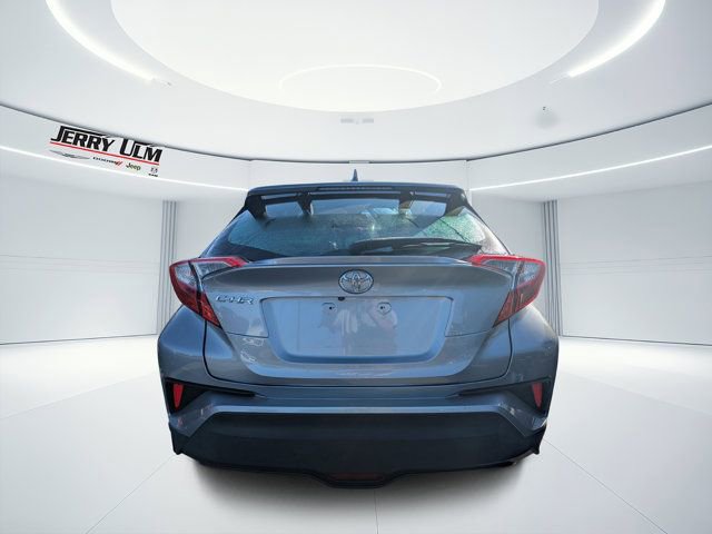 Used 2018 Toyota C-HR XLE image 4