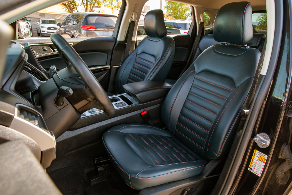 Used 2022 Ford Edge SEL w/ Sport Appearance Package AWD/4WD image 12