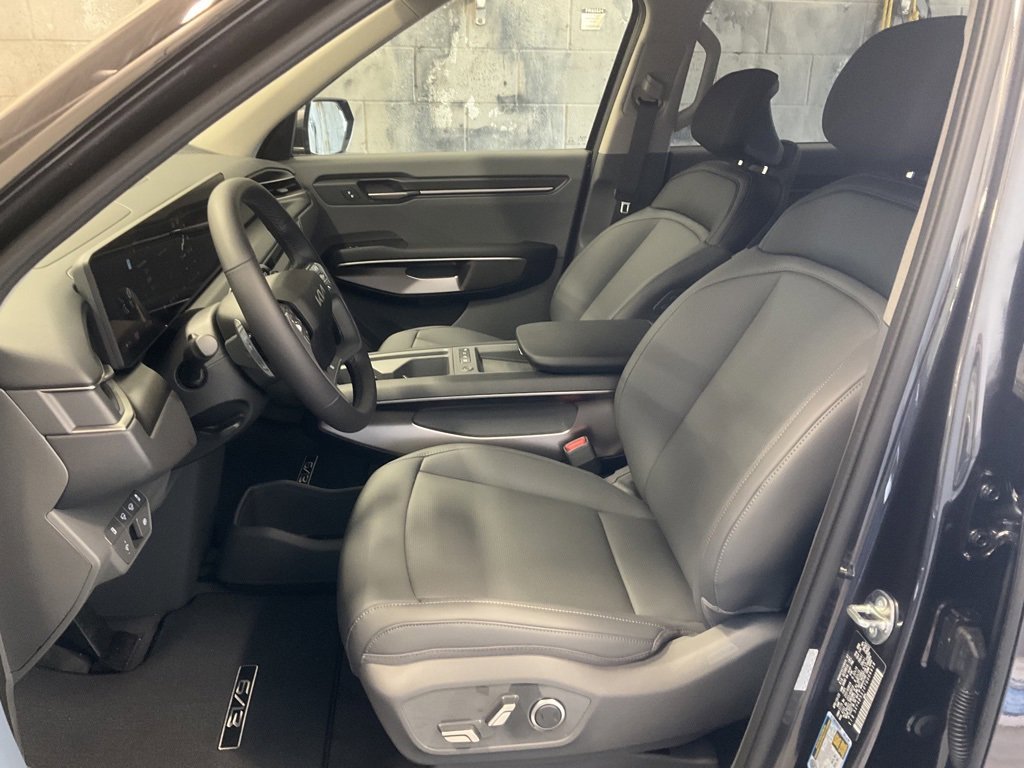 New 2026 Kia EV9 Light image 11