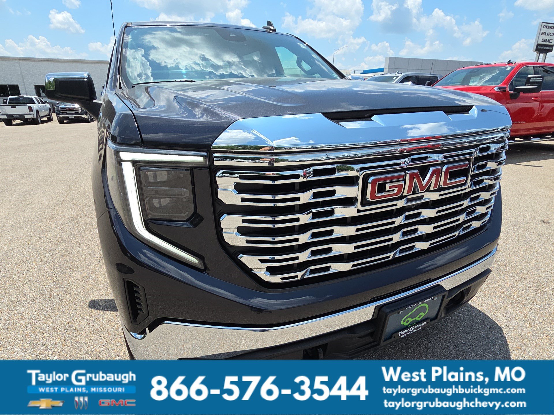 Used 2022 GMC Sierra 1500 SLE AWD/4WD image 14