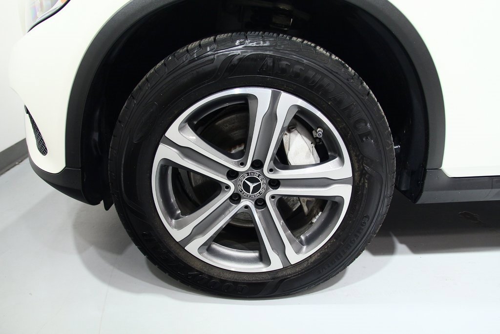 Certified 2019 Mercedes-Benz GLC 300 4MATIC image 18