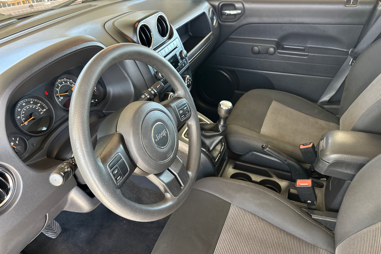 Used 2016 Jeep Patriot Sport FWD image 10