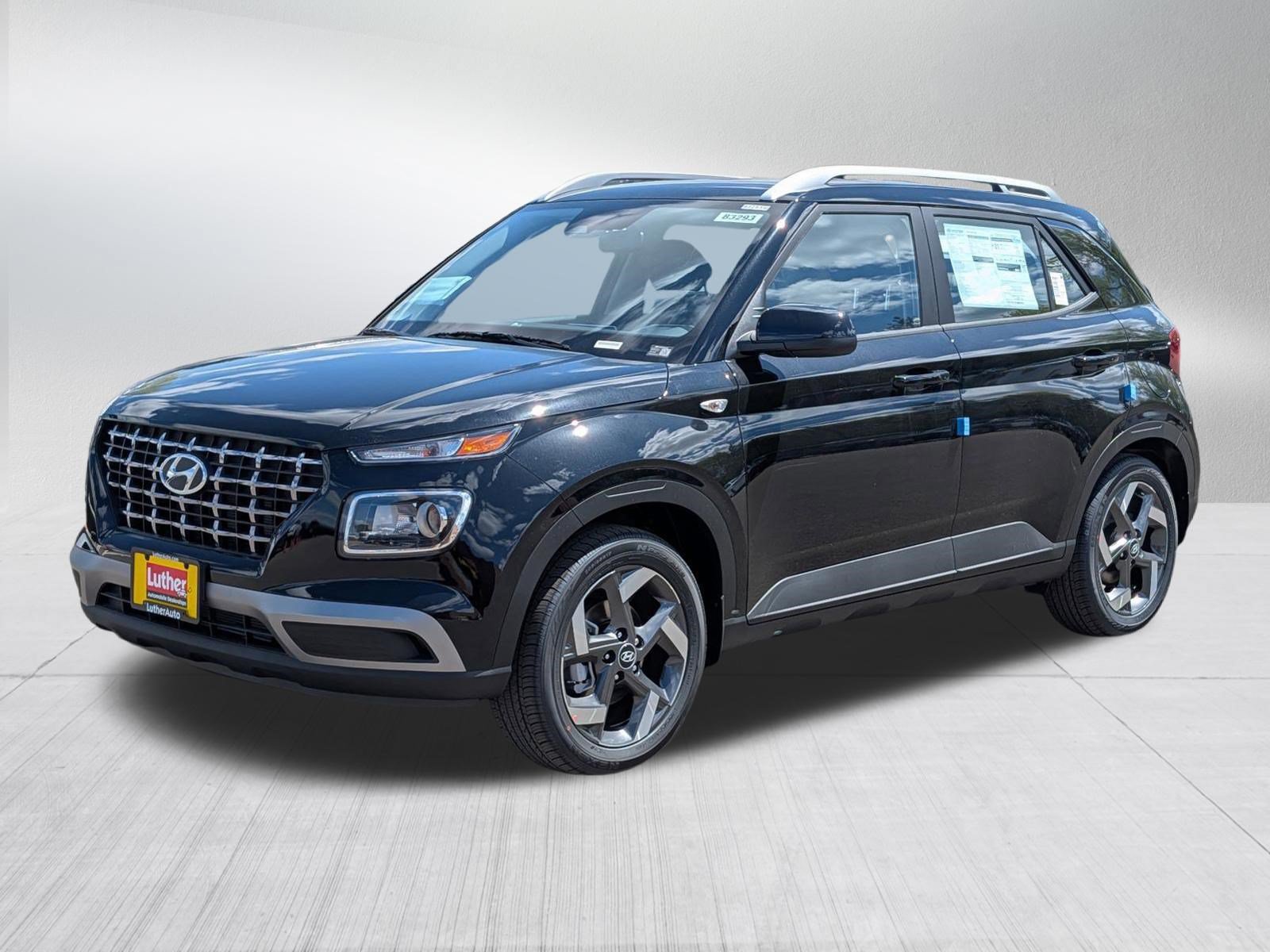New 2026 Hyundai Venue SEL FWD image 2