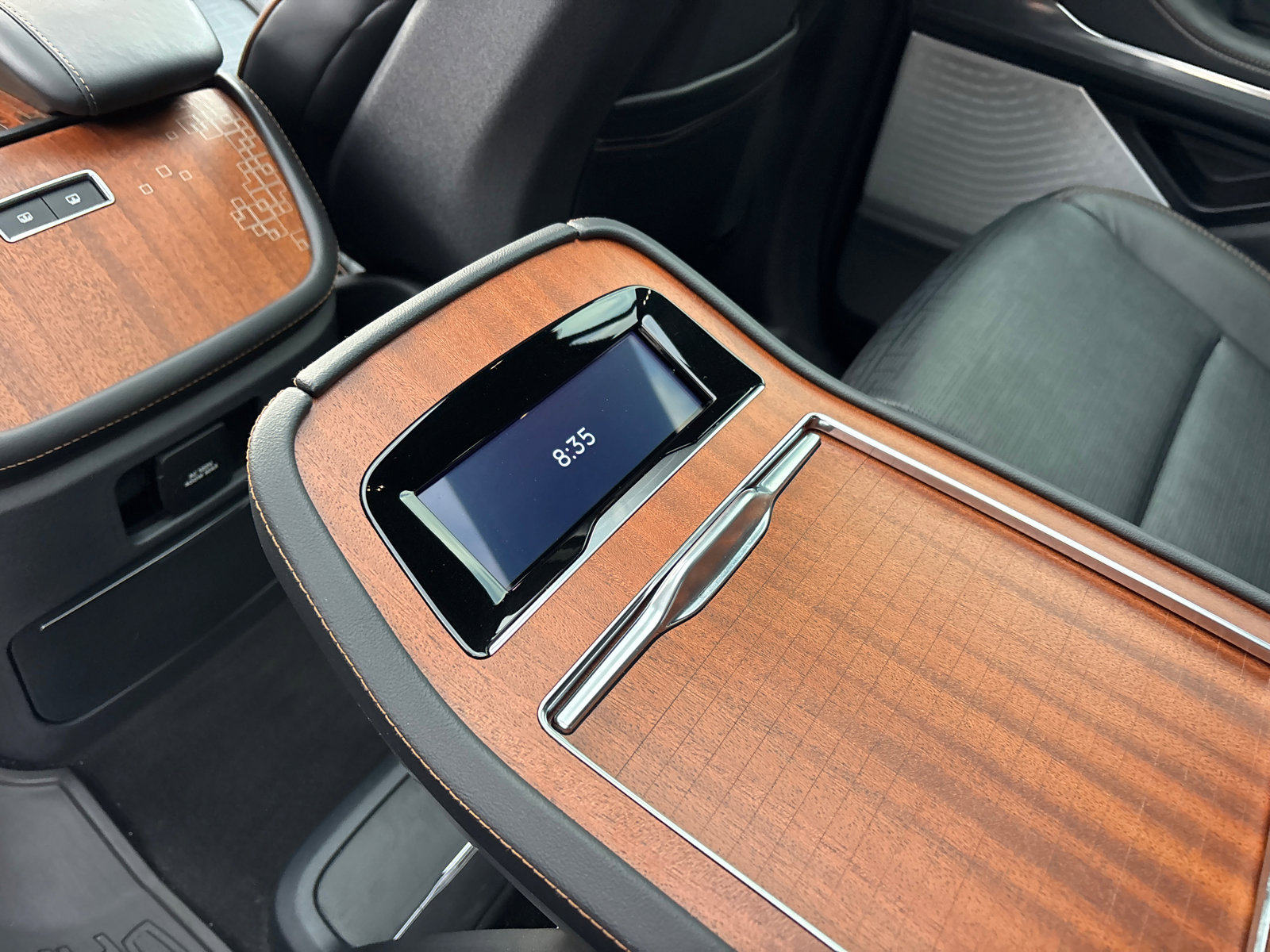 New 2025 Lincoln Navigator L Black Label AWD/4WD image 33