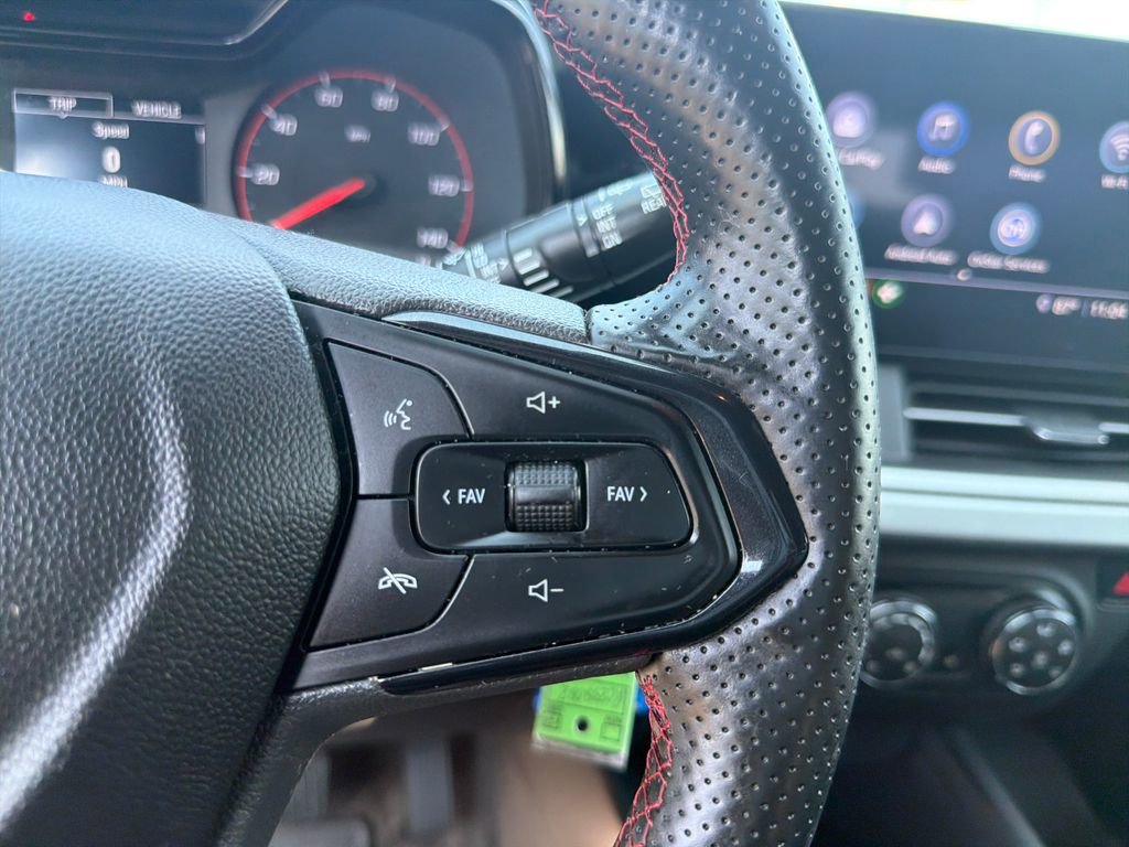 Used 2024 Chevrolet Trax RS w/ Driver Confidence Package FWD image 29