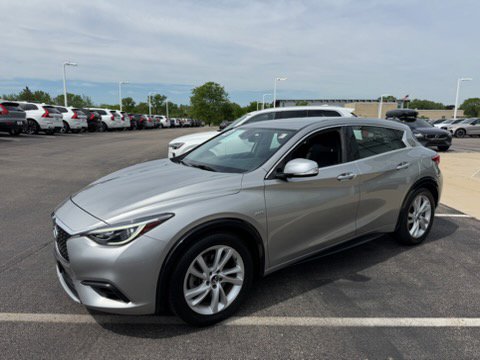Used 2018 INFINITI QX30 FWD image 6